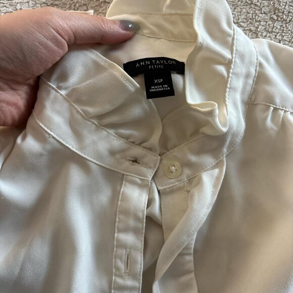 Ann Taylor Ruffle Button Top - Picture 5 of 5